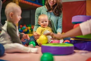 Petite enfance : la Cour des comptes épingle sévèrement le département de la Sarthe