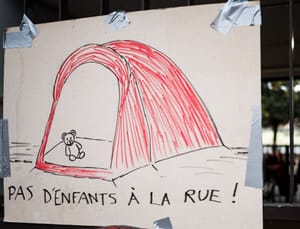 Les associations plaident la cause des 3000 enfants à la rue au Sénat (1/2)