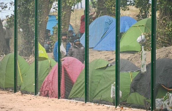 Voyons-nous les « migrants » comme étrangers à l’humanité ?