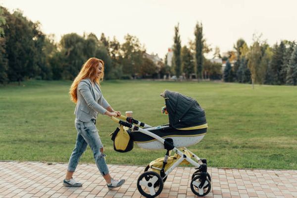 Un congé parental raccourci et mieux indemnisé, un scénario régulièrement évoqué