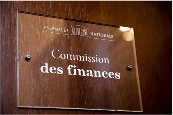 PLF 2024 : les députés de la commission des Finances suppriment le projet d'expérimentation des pôles d'appui à la scolarisation