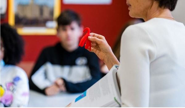 Un collectif publie un livre blanc pour « rendre effective » l’éducation à la sexualité