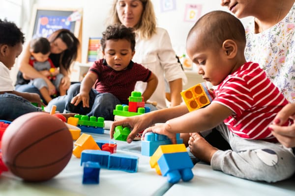 Petite enfance : la pénurie de personnel s'aggrave encore