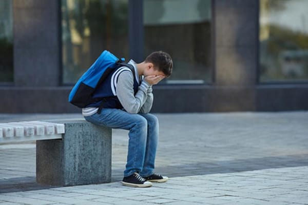 Lutte contre le harcèlement  : renforcer le rôle de la médecine scolaire